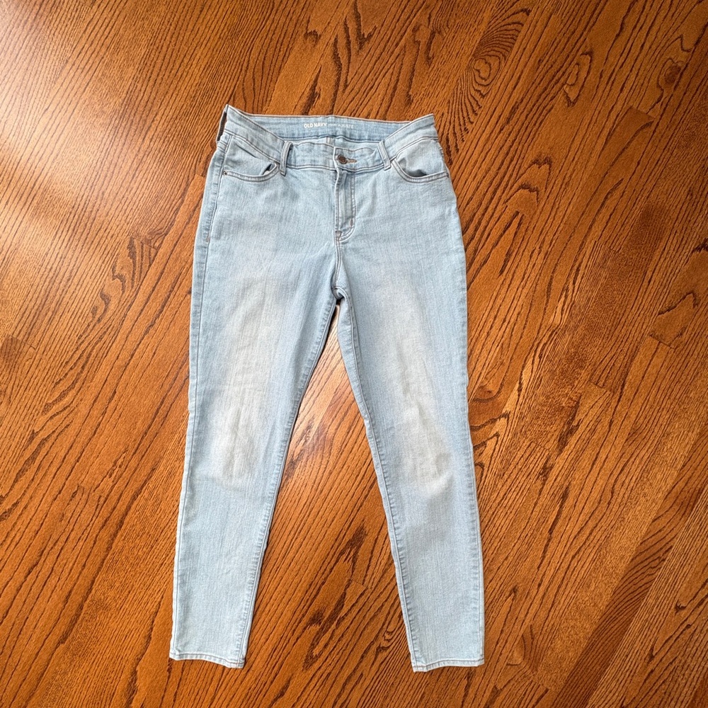 Old Navy Women's Light Wash Ankle Jeans
